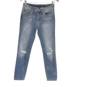 Judy Blue Skinny Blue Distressed Jeans Relaxed fit size 9/29 Style # JB8271DK